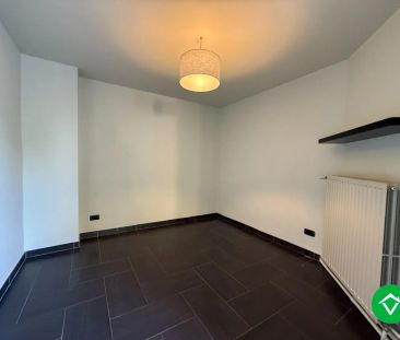 Ruime woning met 5 slaapkamers te Zwevezele - Photo 3