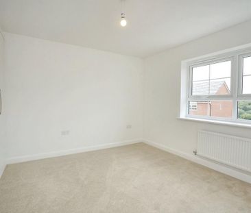 3 bedroom semi-detached house to rent - Photo 1