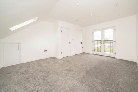 Hathaway Gardens, West Ealing, W13 - Photo 2