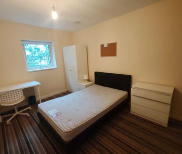 3 bedroom apartment to rent - Photo 3