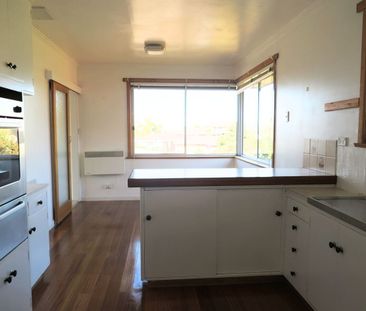 8 Jefferson Court Lutana TAS 7009 Australia - Photo 6