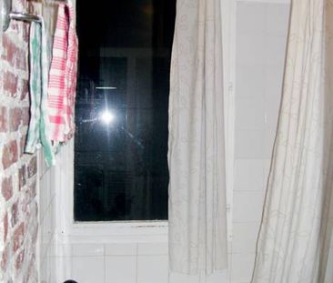 Logement à Paris, Location meublée - Photo 5