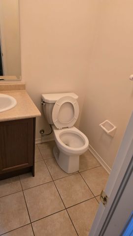 For Lease - 106 Bonnie Braes Drive, Brampton, Ontario - Photo 5