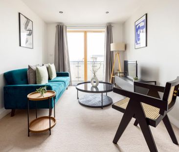 2 bedroom flat to rent - Photo 2