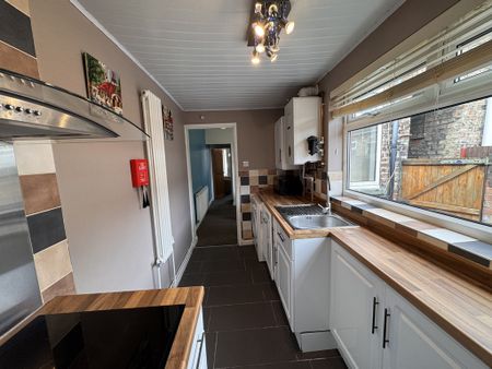 Wellington Street, Heslington Road - P10558 - Photo 2