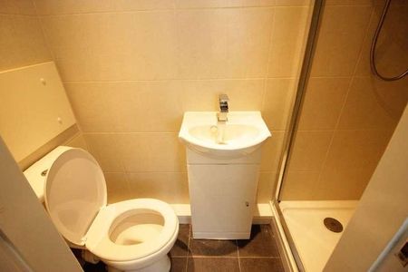 Aigburth Road, Liverpool, L17 - Photo 5