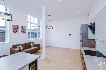 3 bedroom apartment to rent - Photo 2