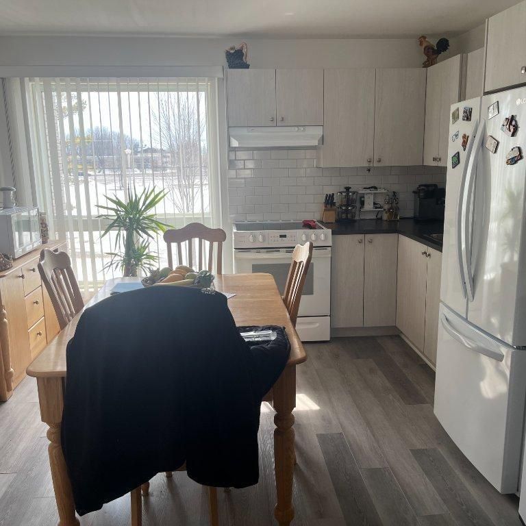 Appartement / Logement 4 1/2 à louer - Photo 1