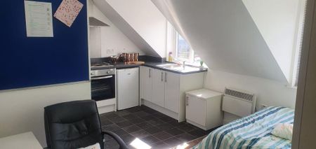 1 bedroom apartment to rent - Photo 5