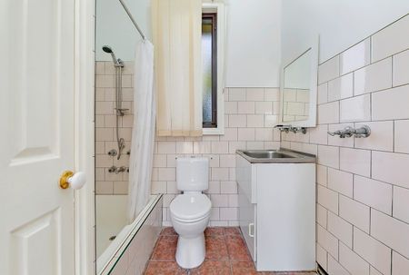 Charming 3-Bedroom Home in the Heart of Seven Hills - Photo 2