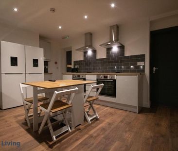 1 bedroom in a house share to rent - Photo 4