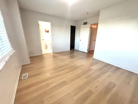 For Lease - 39 SUSSEXVALE Drive, Brampton, Ontario - Photo 3