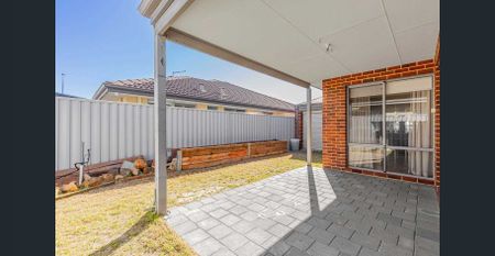 Beautiful Family Home in a Convenient Location - Photo 4