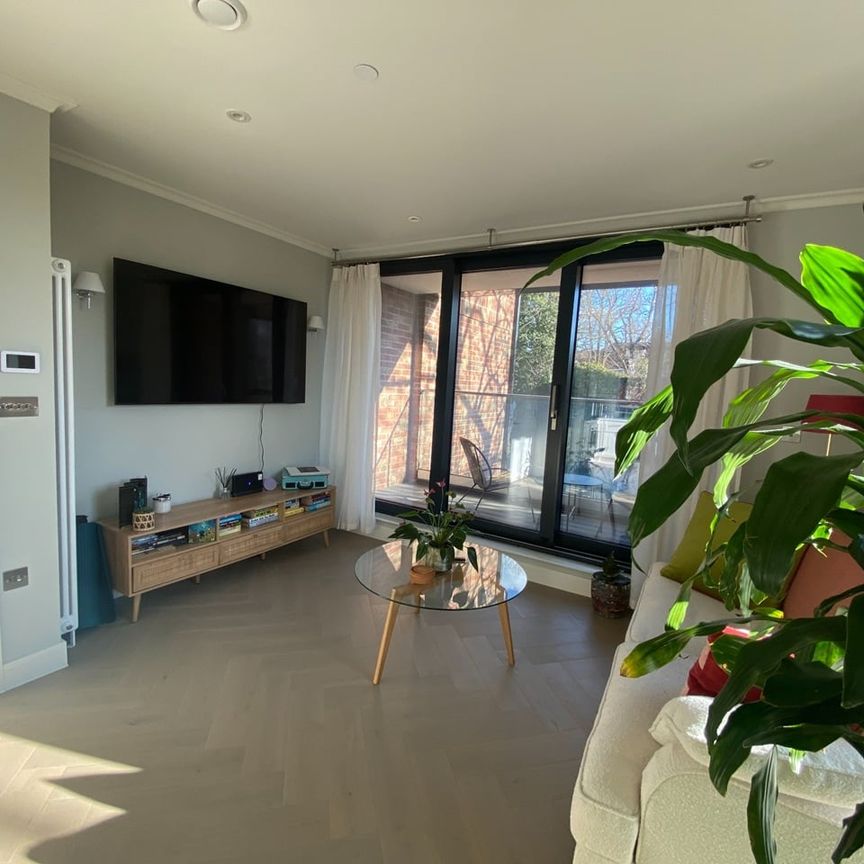 1 Bed Flat, Aldrington Road, SW16 - Photo 1