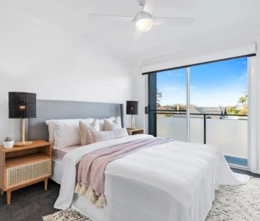 Modern Townhouse in a Perfectly Positioned Location - Photo 6