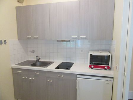 Location Appartement 2 pièces 56m² - Photo 4