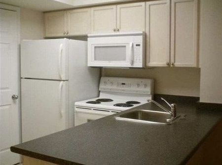 For Lease - 30 Harrison Garden Boulevard Unit# 1801, Toronto, Ontario - Photo 4