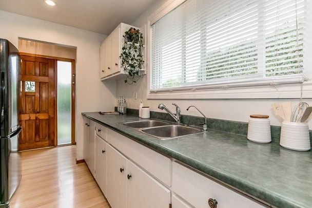 For Lease - 506 Duclos Point Road, Georgina, Ontario - Photo 1