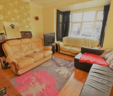 6 Bed - Estcourt Avenue, Headingley, Ls6 - Photo 2