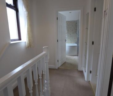 3 bedroom semi-detached house to rent - Photo 4