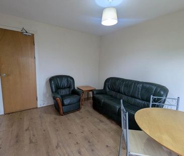 4 bedroom house to rent - Photo 3