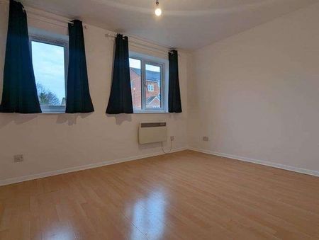 Redford Close, Lower Feltham, TW13 - Photo 2