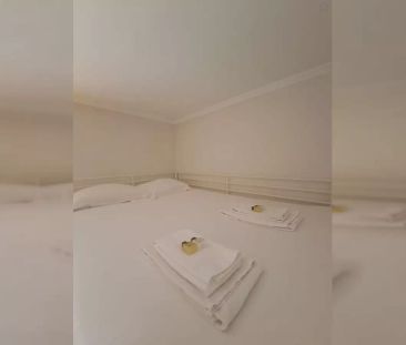 Room in a shared 4-bedroom apartment for rent in Lisbon. - Foto 6
