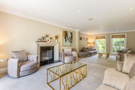 6 bedroom detached house to rent - Photo 3