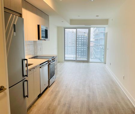 For Lease - 185 Deerfield Road Unit# 912, Newmarket, Ontario - Photo 3