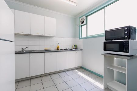 4 or 5 Bedroom Apartment - Photo 3