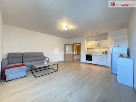 Pronájem bytu 1+kk, Kralupy nad Vltavou, 38,5 m - Photo 2