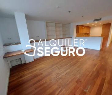 Piso en alquiler en Ciutat Vella - Photo 1