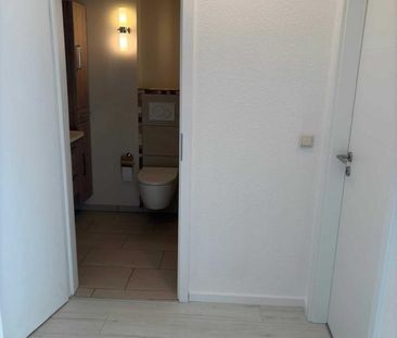 2 Zimmer Wohnung (56qm) neu renoviert/saniert hell und freundlic - Photo 1