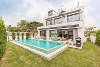 5 bedroom luxury Villa for rent in Marbella, Andalusia