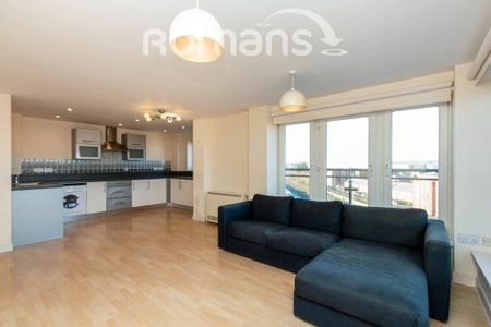 2 bedroom flat to rent - Photo 2