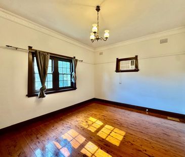 Freshly Updated Family Home in Prestigious School Catchments - Photo 5