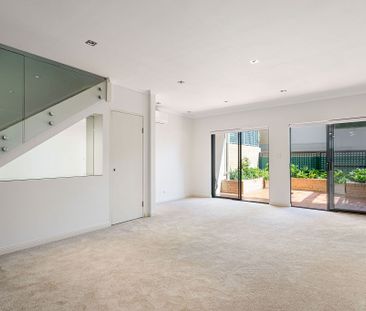 105/8 Water Street, Birchgrove NSW 2041 - Townhouse For Rent | Domain - Photo 1
