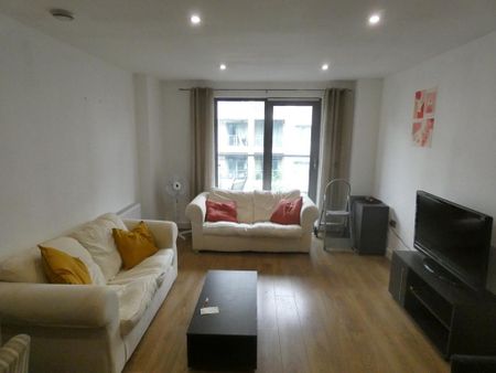 3 bedroom apartment to rent - Photo 3