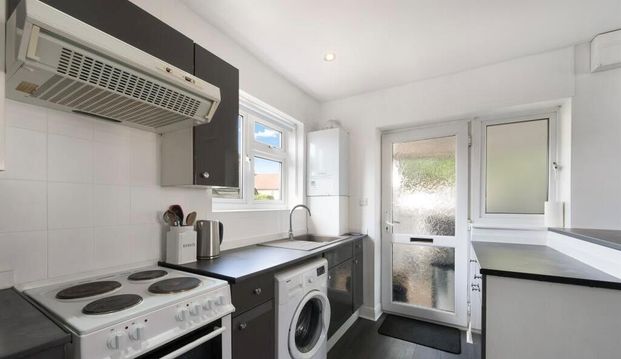 1 bedroom end of terrace house to rent - Photo 1