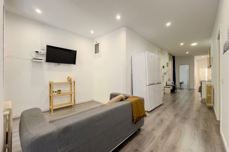 Cozy room with double wardrobe in Barcelona - Foto 5