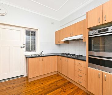 Low Maintenance Apartment In Ideal Location - Photo 3