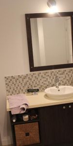 Beau Grand 3 1/2 Nouvelle Construction Cartierville Disponible 1 Juillet - Photo 3