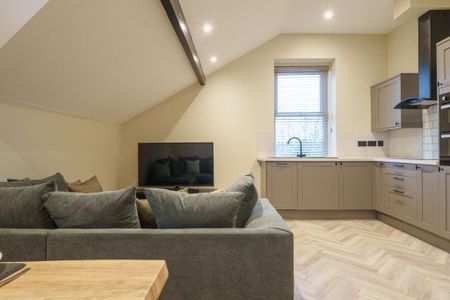 3 bedroom semi-detached house to rent - Photo 5