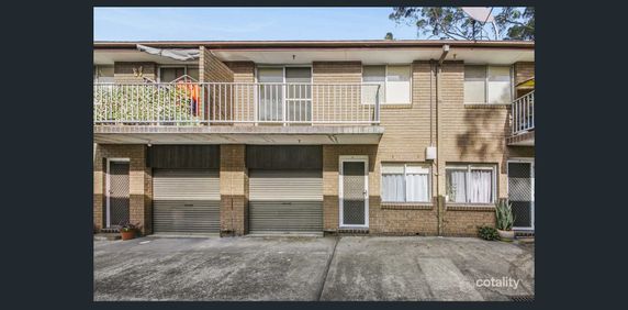 Close to Primary School and Transport - Photo 2