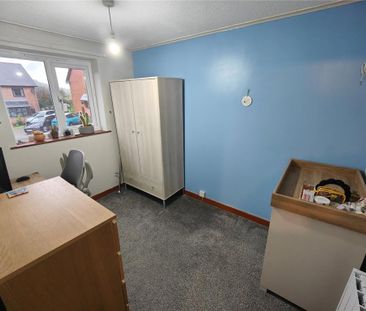 2 bedroom end of terrace house to rent - Photo 4