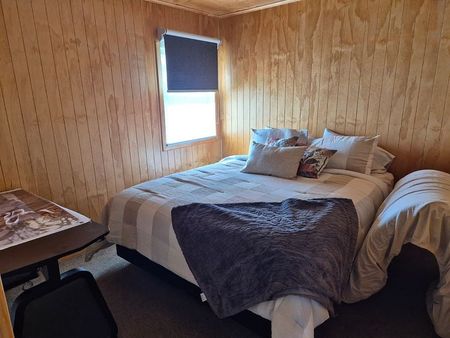 Quiet, rural, Renovat, Garden 2min away from Town - Photo 4