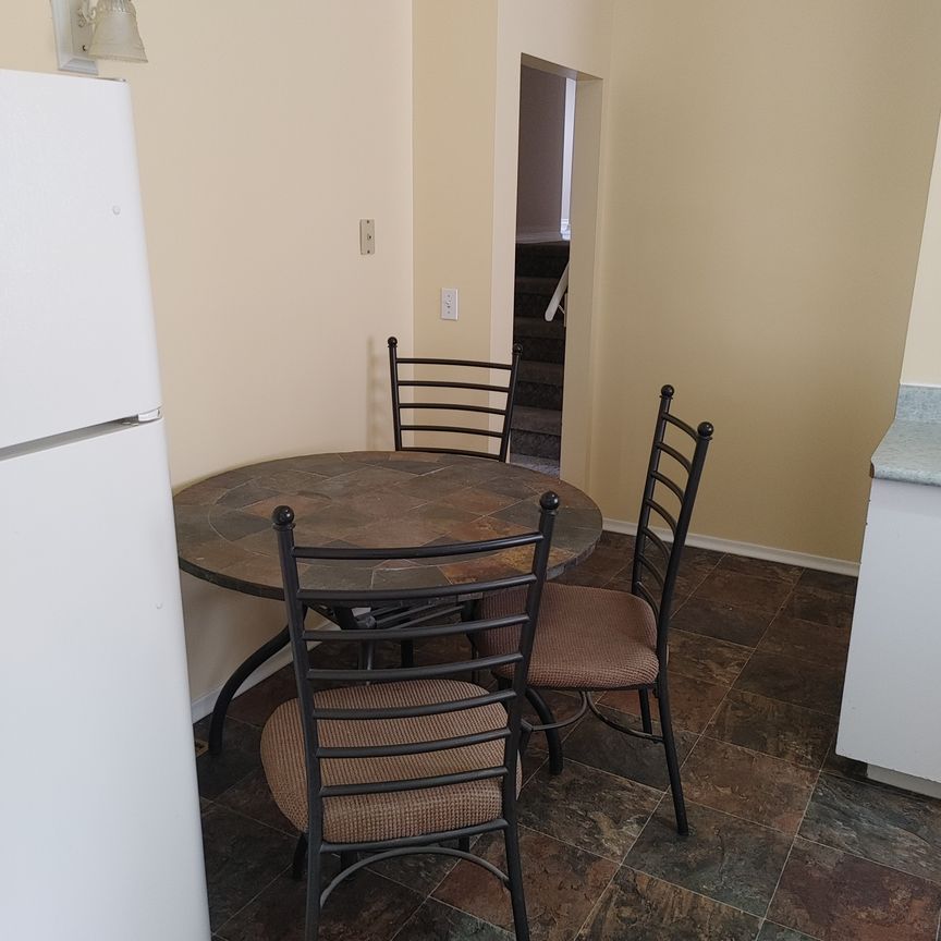 1 Pine Pl, Regina - Photo 1