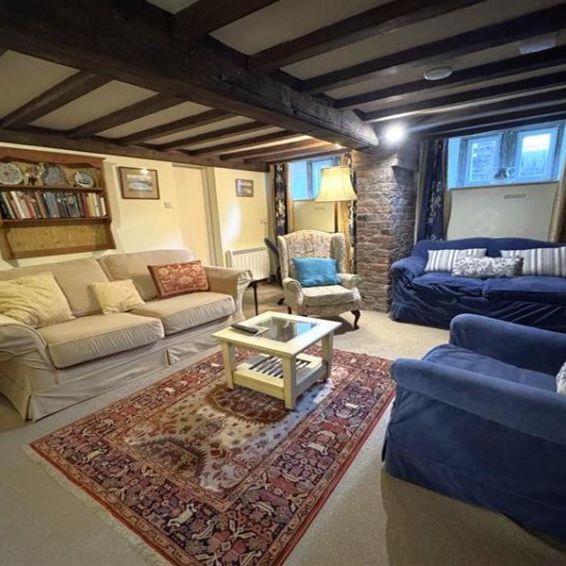 2 Bedroom Apartment To Let - Photo 1