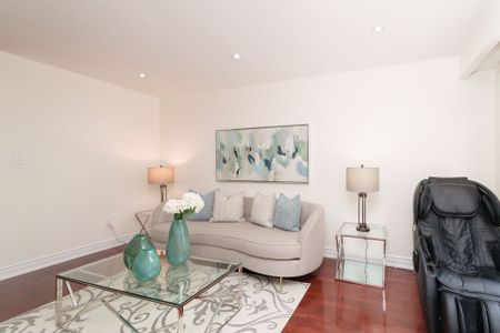 For Lease - 20 Croach Crescent, Toronto, Ontario - Photo 2