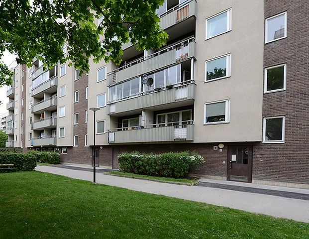 Lagman Lekares väg 3, Alby - Foto 1